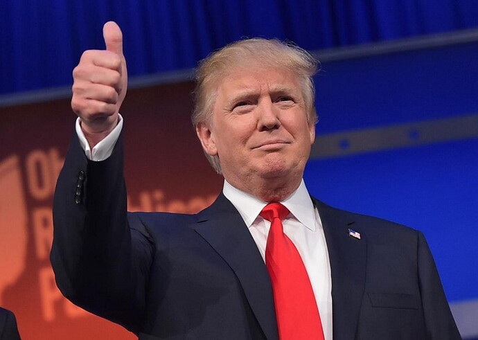 por-que-donald-trump-suele-usar-corbatas-rojas